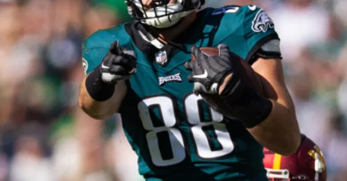 Dallas Goedert shockingly accepts pay cut – but his loyalty to the Eagles hides a bombshell truth