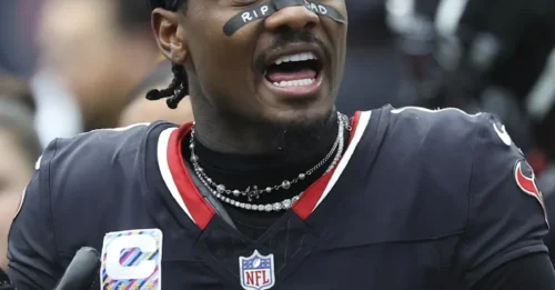 Patriots Nearly Fired Diggs, but a Conversation with Vrabel Changed Everything - The Secret Behind the Controversial Decision!