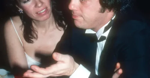La primera esposa de Billy Joel comparte su postura con el músico mientras lucha contra un trastorno cerebral poco común.