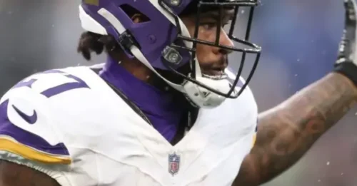 NFL World Stunned as Vikings Cash In Trade Chip for Familiar Super Bowl Champion