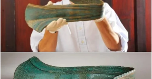 3,500-Year-Old Ceremonial Dagger: From Ancient Artifact to Doorstop