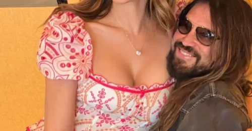 Elizabeth Hurley se desnuda para su 60 cumpleaños y celebra estar 