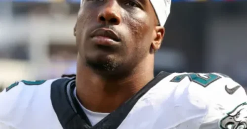 Unbelievable twist: Rookie Kelee Ringo from Georgia easily snatches the Eagles' No. 2 cornerback spot!