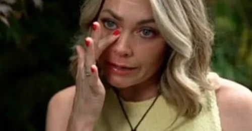 La esposa de Danny Jones, Georgia, rompe a llorar y admite: 