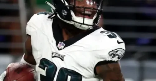 Packers Shock NFL by Swiping Eagles' Rising 23-Year-Old CB in Blockbuster Trade!