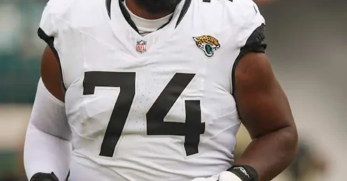 Fans in shock as former Vikings star lands $12M deal – dubbed 'one of the worst in NFL history'!