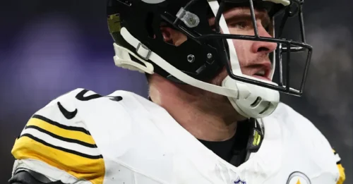 The Patriots are quietly negotiating to acquire T.J. Watt—and the price will shake up the NFL!