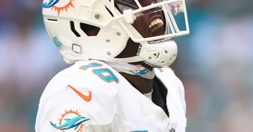 Tyreek Hill's shocking 3-word warning sends Patriots defense into full panic mode!