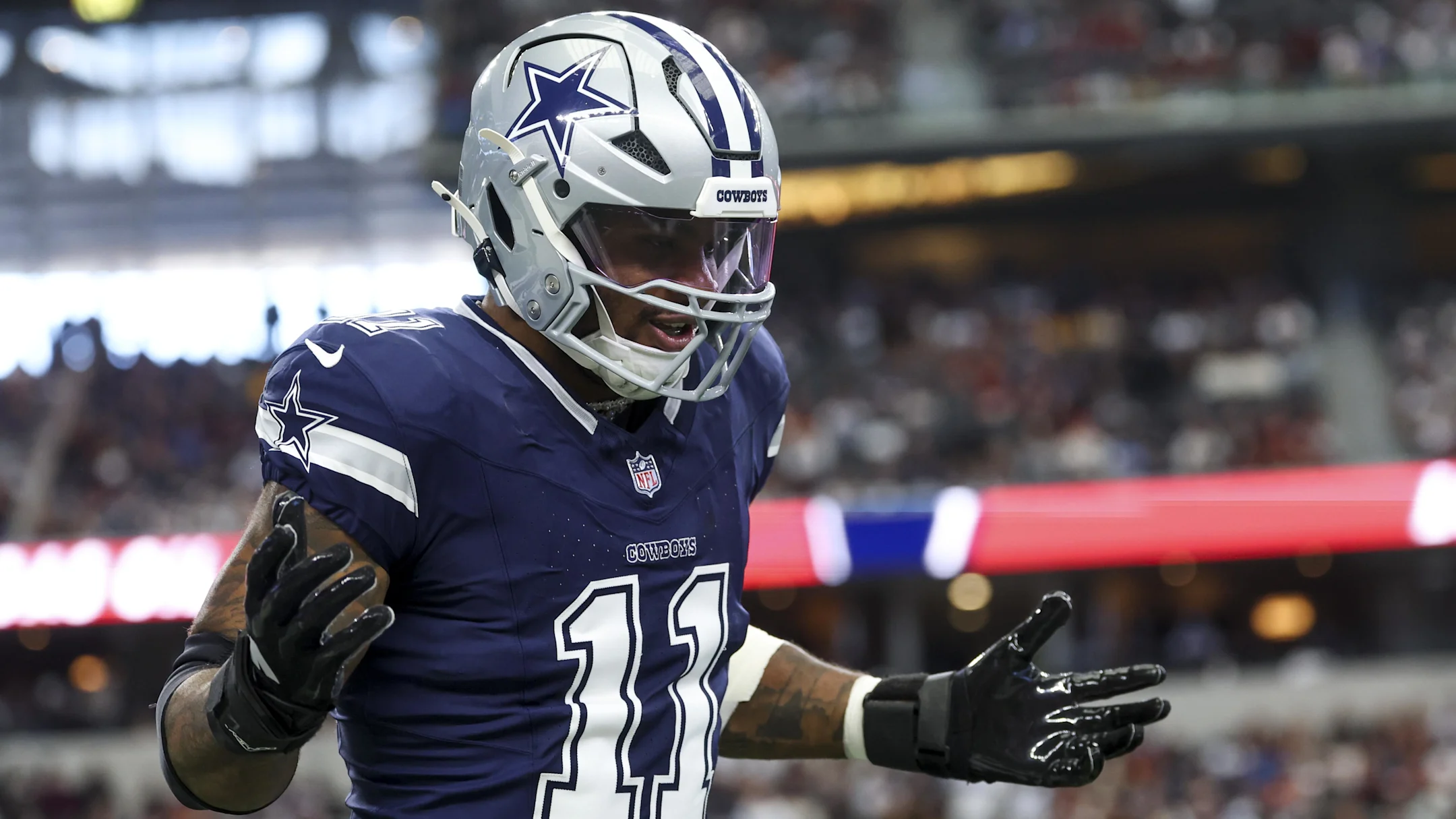 Micah Parsons' Shocking Position Change Coming in 2025? Cowboys Planning Major Switch!