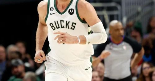 The NBA didn't expect the Lakers to recruit this 'monster' stretch-5 - This Stretch Center will make the team the 'dominant force' in the West!