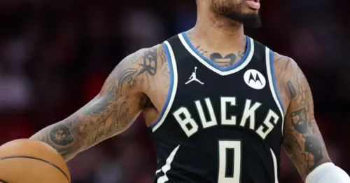 Golden State Warriors 'hold a secret weapon' to recruit former Bucks star after a shocking split.