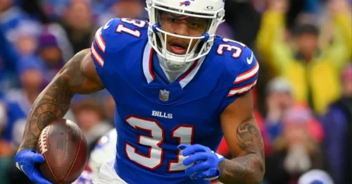 PACKERS MAKE SHOCKING MOVE: Signing Former Eagles & Bills Corner in Last-Second Gamble!