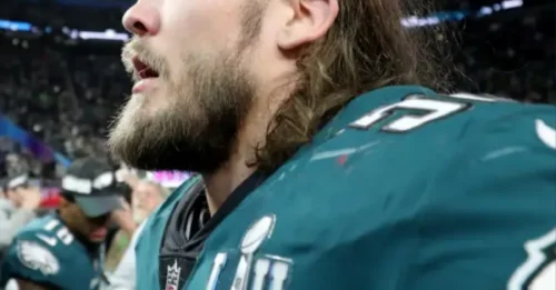UNTHINKABLE STRUGGLE: Super Bowl Hero Faces toughest opponent yet – A Devastating Diagnosis!