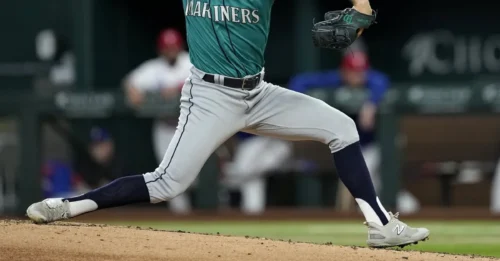 Yankees Fans Stunned: Mariners’ 5-Word Jab at Bryan Woo Goes Viral!