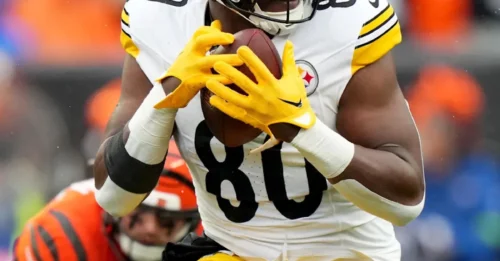 COWBOYS EYE 'TANK' TE: Dallas Predicted to Trade for Massive Blocking Tight End!