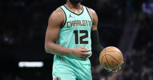Lakers are set to sign the most controversial contract this season - 40.6% FG, 29.9% 3P – thought no one wanted him, but the Lakers are pursuing!