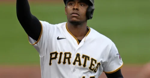 13 Outs Above Average, 0.8 WAR But Only 2 HR – Yankees Take Risk on Elite Glove, Weakest Bat in MLB!
