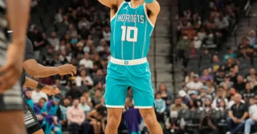 BLOCKBUSTER TRADE: Lakers Shock NBA by Snagging Elite Two-Way Star from Charlotte in Bold 3-Team Deal!