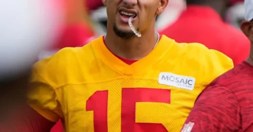 Patrick Mahomes' Shocking Diet is Secretly Sabotaging the Chiefs' Season!