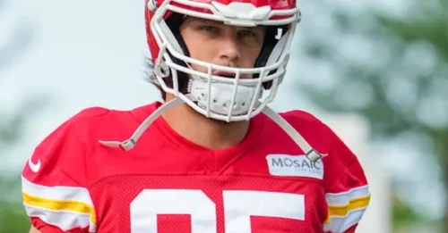 NFL WHISPERS: Chiefs’ Dark Horse Hero Emerges—Teammates Stunned by His Move!