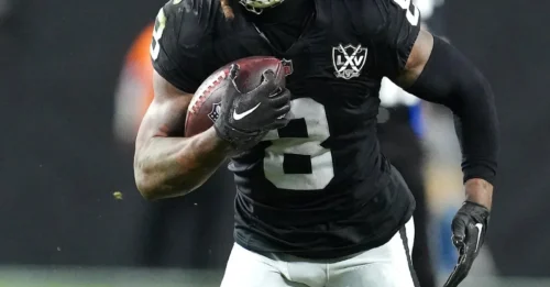 The 49ers just signed a seasoned running back—494 carries, 8 touchdowns, ready to dominate!