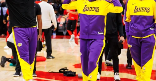 The Lakers just made the UNTHINKABLE move—sending LeBron, Bronny, and Knecht to the Heat in a deal that changes everything!