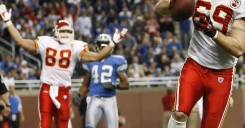5 Interesting and Shocking Facts About Famous Chiefs Player Jared Allen