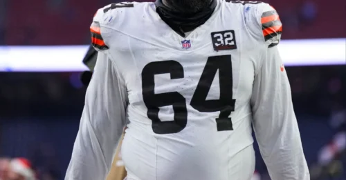 Micah Parsons wants to leave, Cowboys immediately sign former Browns star - a 2018 NFL Draft third-round pick by Washington.