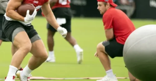 49ers’ NIGHTMARE scenario as CMC’s backup goes down—his health just became the team’s BIGGEST TICKET to glory!