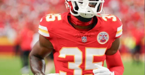 CHIEFS' DEFENSE SUFFERS DOUBLE BLOW – Two Key Players Exit Preseason Game vs. Cardinals with Shocking Injuries!