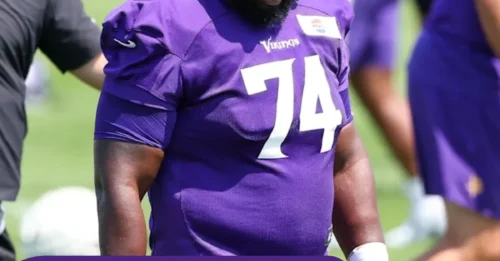 The 12-Snap Moment That Shook the Stadium: Donovan Jackson’s Parents Break Down in Tears on His NFL Debut