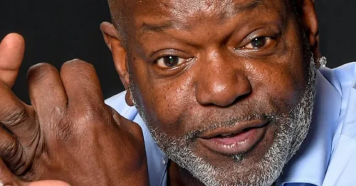 28 Years & Counting: Emmitt Smith Points Finger at the Man Killing the Cowboys’ Dreams!