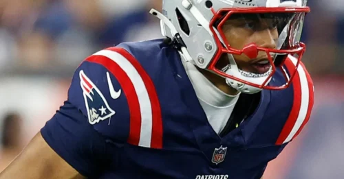 NFL Fans Stunned: ESPN’s Head-Scratching Decision to Rank Bears with Patriots