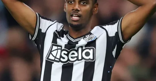 Liverpool handed huge Alexander Isak transfer boost after £42.5m agreement reached