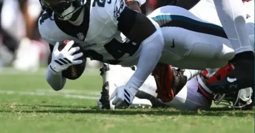 SHOCKER: Eagles Rookie Drew Mukuba Stuns With Pick-Six in First NFL Game!