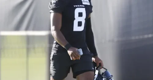 Eagles Shock the NFL: Houston’s Former 2nd-Round WR Now in Philly – Rivals, Consider Yourselves Warned!