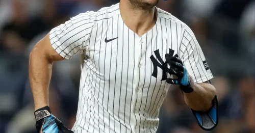 BLOCKBUSTER TRUTH: Yankees’ Writing on the Wall as Stanton Fades into Obscurity!