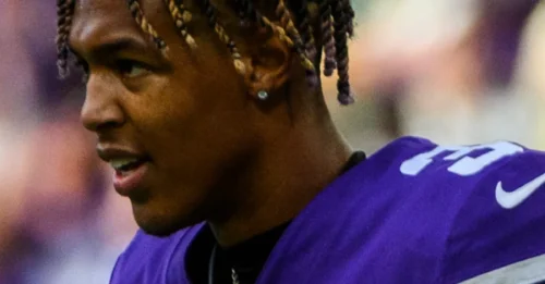 NFL World Reels As Forgotten Vikings Starter Emerges With Unbelievable Career Lifeline Overnight.