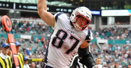 New England Patriots SHOCK Fans with New Contract Offer to Legend Rob Gronkowski, Three Years After His NFL Retirement!