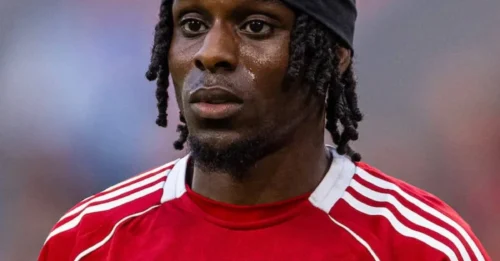 Arne Slot confirms SHOCKING news: Top star Jeremie Frimpong suffers injury, threatening to disrupt Liverpool's entire plans!