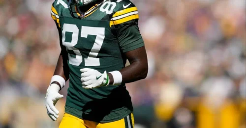 The NFC North Shakeup: Packers Send 6-2, 15-TD Receiver to AFC East Contender in Stunning Move.