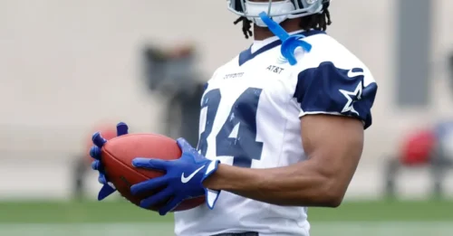 The Debut Dynamo: Jaydon Blue Stuns NFL with Electrifying Second-Effort TD on First Career Drive.