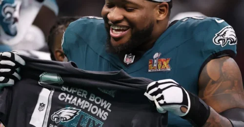 EAGLES' HEAD-SCRATCHING TRADE: Philly Acquires UNKNOWN Lineman While Cowboys Sit SILENT