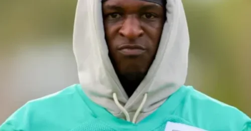 Strategic Steal: Chiefs Land Ex-Dolphins Veteran for Spagnuolo on a Shockingly Low $1.255M Deal.
