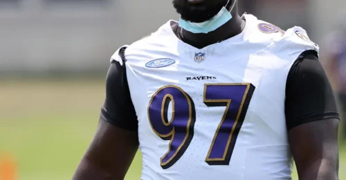 Cowboys’ Run-Stopping Crisis: 6’6”, 370-Pound “Nigerian Nightmare” Could Be the Shocking Fix
