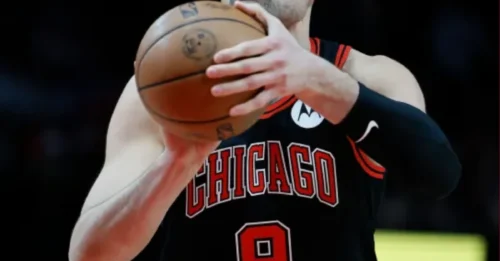 Free Agency Earthquake: Bulls Zero In on Star Replacement for Vucevic, a Move That Will Send Ripples Across the Entire League.
