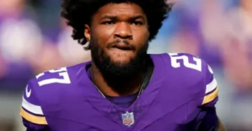 Vikings Shock NFL, Bring Back Pro Bowl Fan Favorite In Midnight Free Agency Coup.