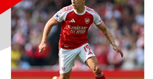 Arsenal Shock: Two Key Stars Race Against Time After Being Spotted in Pre-Liverpool Squad Drama.