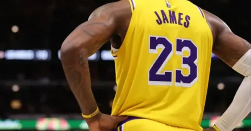 NBA World Gripped: Lakers Make Boldest Offseason Move in Franchise History Surrounding LeBron James.