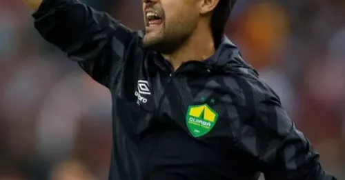 Liverpool Bombshell: Jürgen Klopp's Successor Makes Stunning First Move, Adding Unknown Brazilian Mastermind Luiz Fernando Iubel to His Inner Circle.